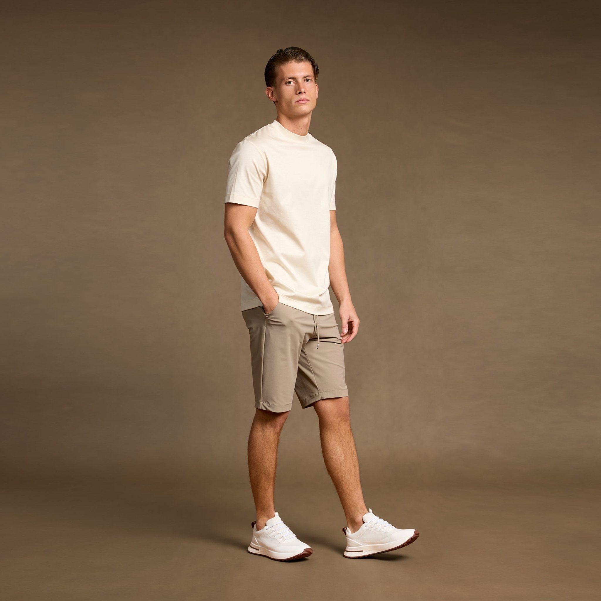 Zomerse Essentials: Van Perfect T-Shirt tot Luxe Polo - DIMANO