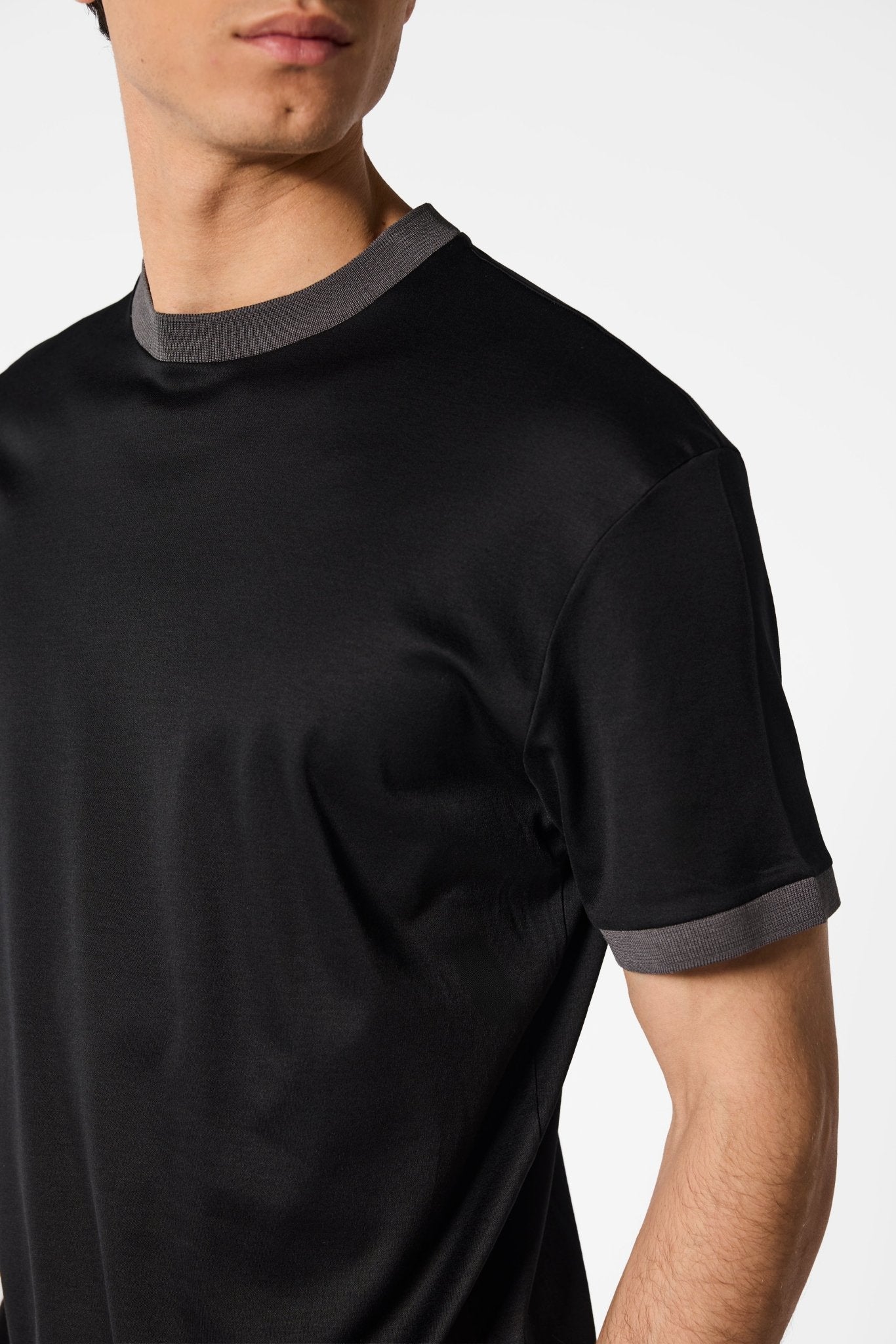Onyx Black Milano T-shirt - DIMANO